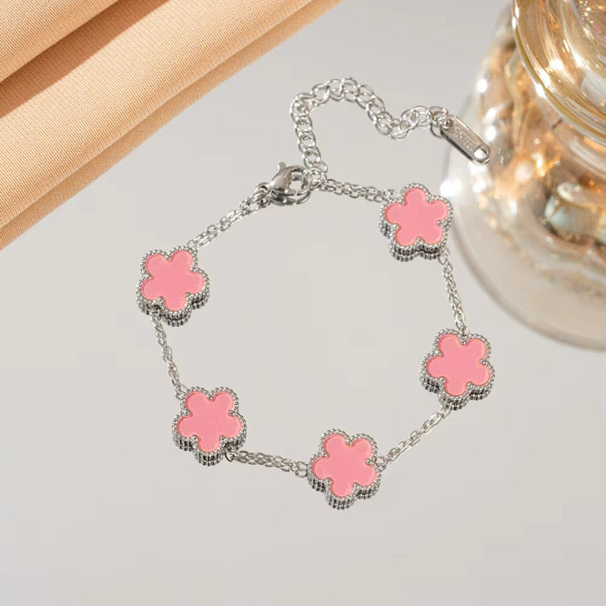 SSFH Clover Glow – 5-Leaf Clover Bracelet | Stainless Steel Gold or Silver | Women’s Luck Jewelry
